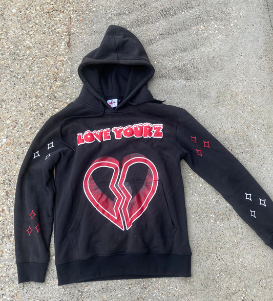 BLACK LOVE YOURZ HOODIE