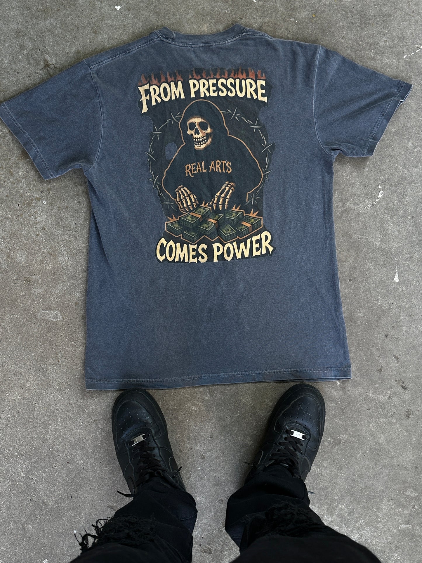 Unisex garment-dyed heavyweight t-shirt